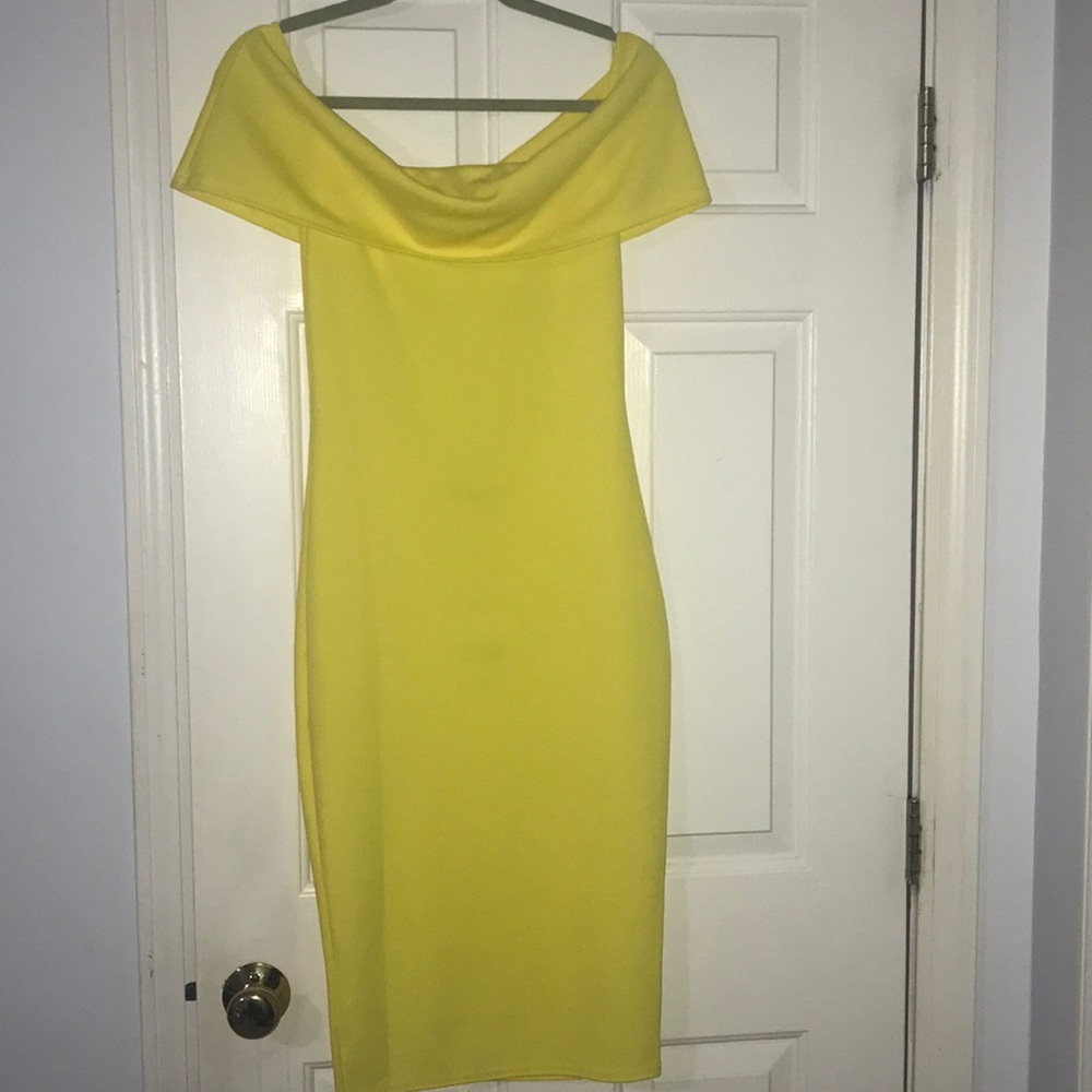 Dress - Picture 2 of 3